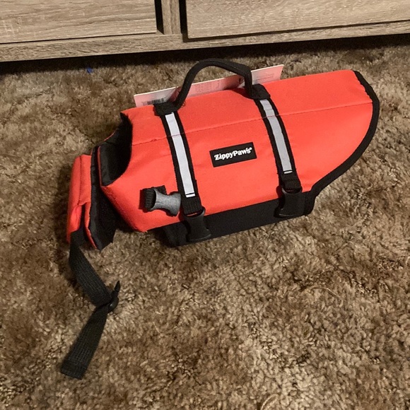 zippypaws Other - ZIPPY PAWS DOG LIFE JACKET
